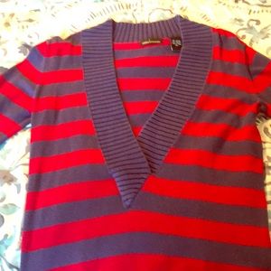 Long sweater, great with leggings!